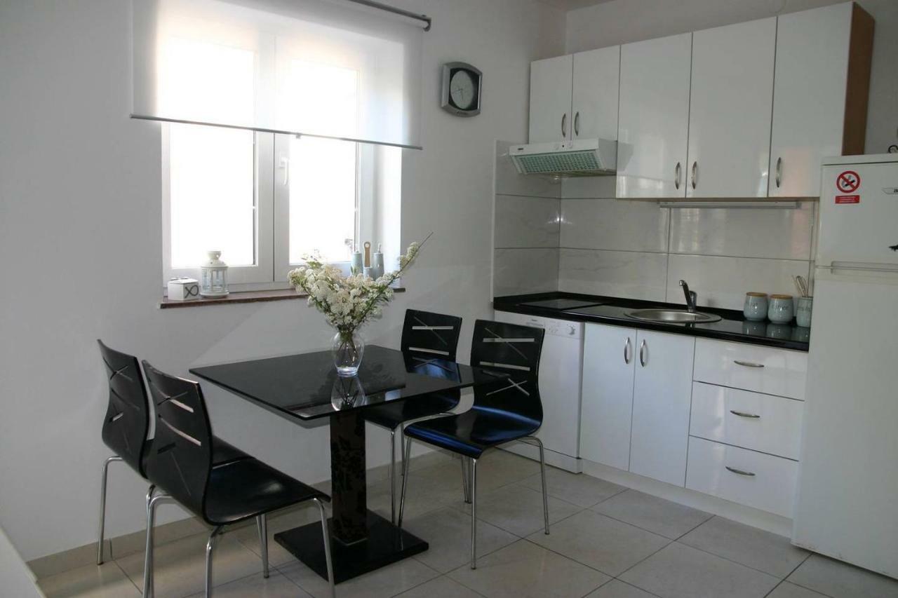 Vicy Apartment Novalja Exterior photo
